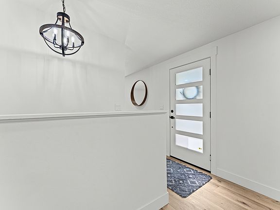5th image of 4473 W Manhatten Dr S
