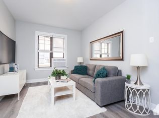 437 W Belden Ave, Chicago, IL 60614