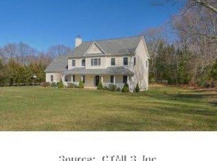 1 Frederick Pl, Clinton, CT 06413