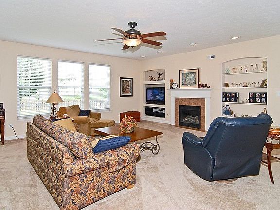 4th image of 374 Cheltenham Dr