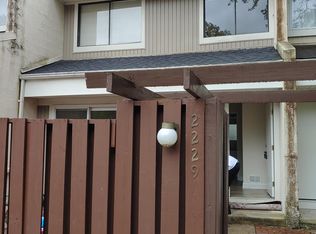 2229 Southgate Sq, Reston, VA 20191