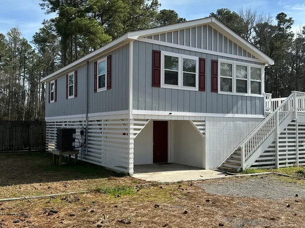 306 Waterlily Rd, Coinjock, NC 27923