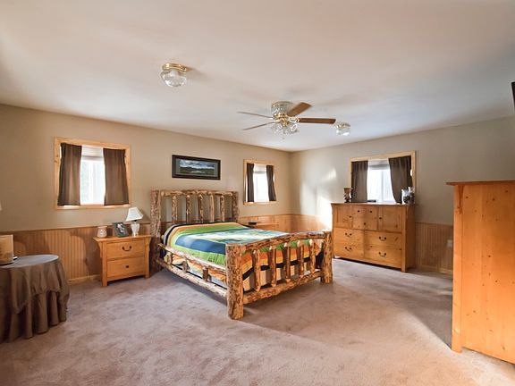 2nd image of 2580 Miller Ln