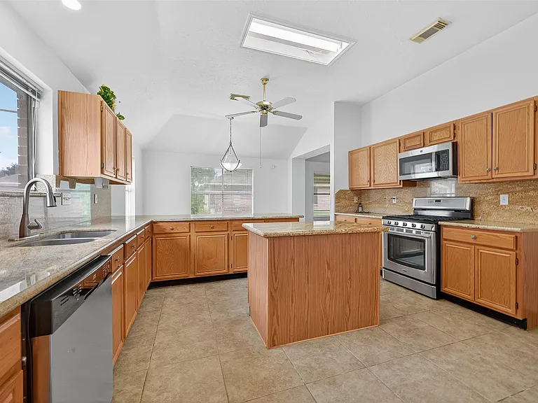 914 W Peach Hollow Cir — Photo 12