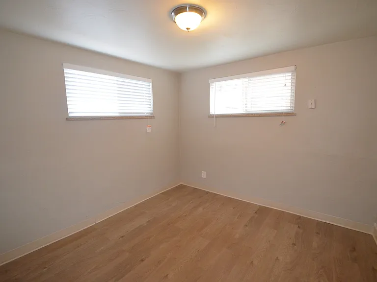 5561 S Delaware St — Photo 6