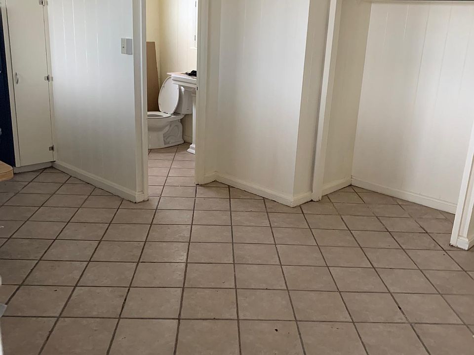 2nd image of 2624 Maunawai Pl APT 1
