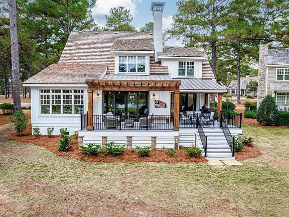 3rd image of 168 Long Leaf Ln