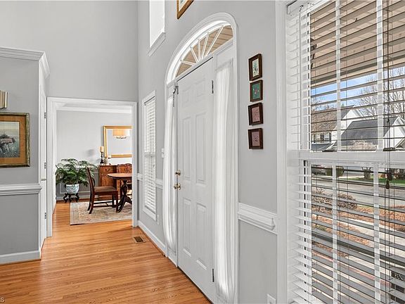 3rd image of 135 Millers Crossing Ct