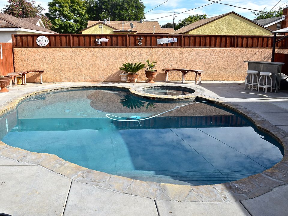 2nd image of 6038 Autry Ave