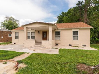 1602 Woodridge Ave, Greensboro, NC, 27405