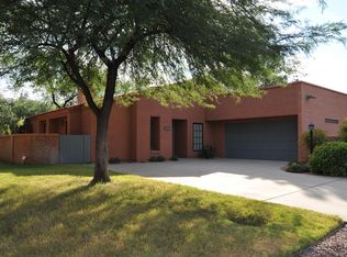 5130 E Woodgate Ln N, Tucson, AZ 85712