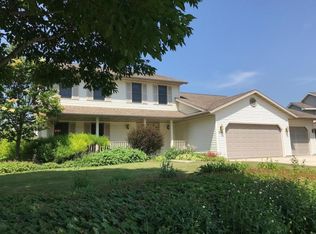 N6432 Abbey Ct, Sheboygan, WI 53083