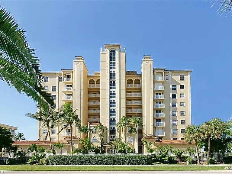 9577 Gulf Shore Dr W #504 — Photo 1