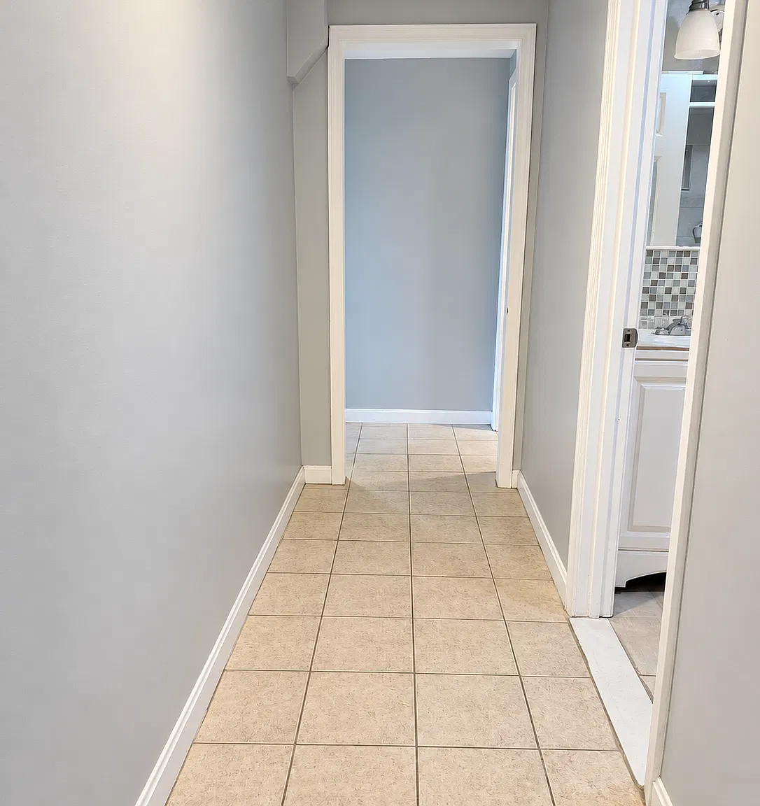2 bed, 800 sqft, $1,600 — Photo 3
