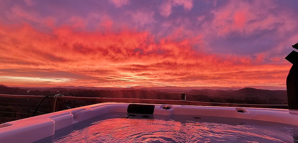 Sunrise Hot tub on Deck