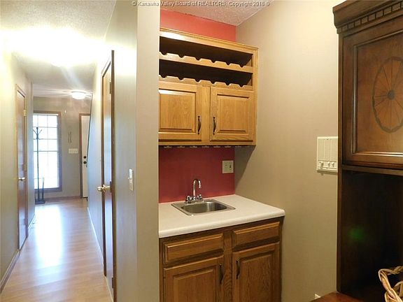 4th image of 5235 Beechcrest Dr