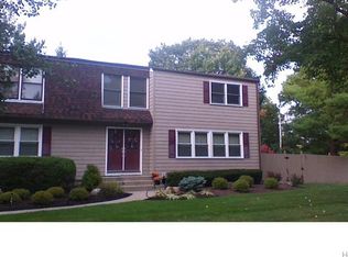 102 Havermill Rd, New City, NY 10956