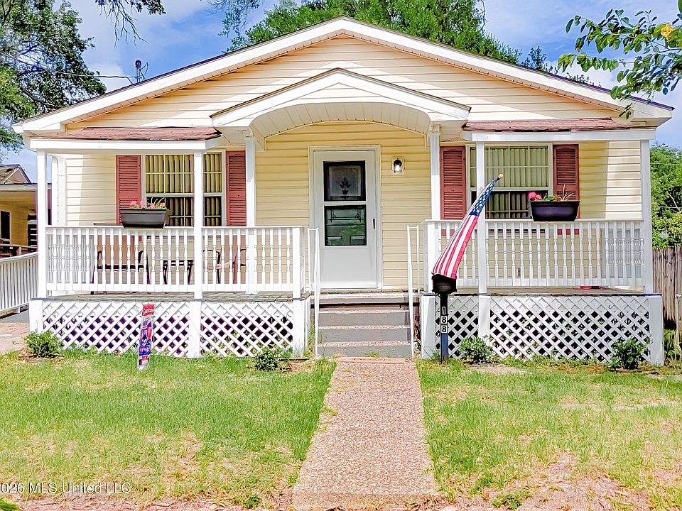 1st image of 188 Acacia Ave
