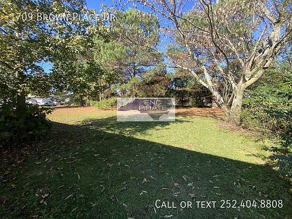 3rd image of 1709 Brown Place Dr