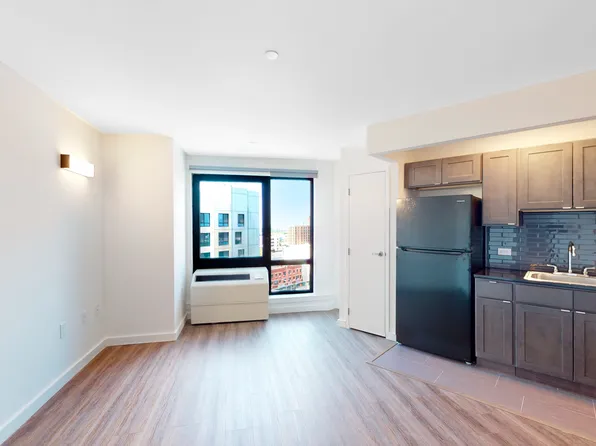 19-38 Cornaga Avenue image 4 of 11