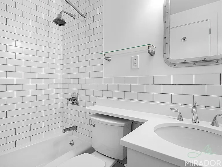 330 E 39th St #12M — Photo 5