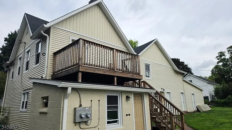 13 Maple St #15A