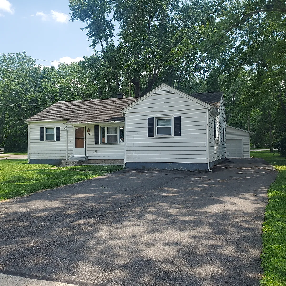 Building Photo - 4230 Vannest Ave