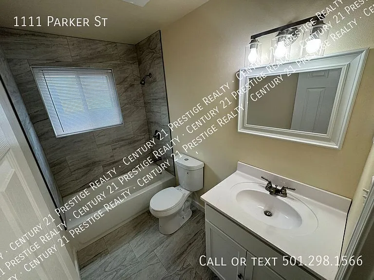 1111 Parker St — Photo 11