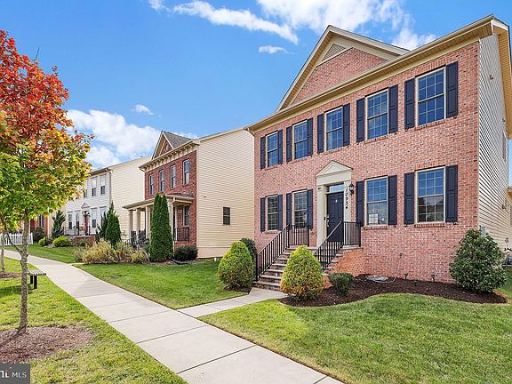 3rd image of 10934 Haven Park Cir