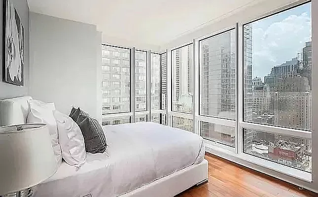 Rented by Corcoran | media 10