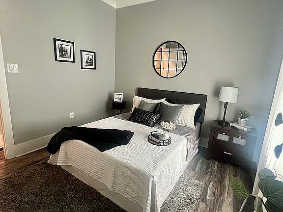 Secondary bedroom 
