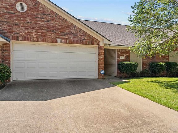 2nd image of 5401 Hollytree Dr APT 702