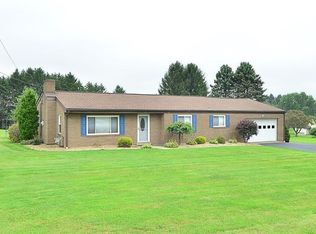 29 Fezell Rd, Freedom, PA 15042