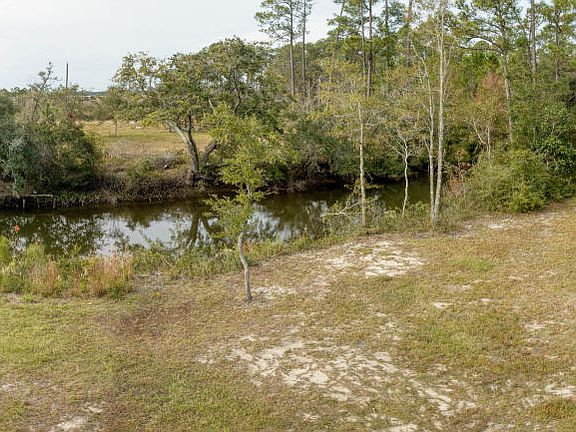 5th image of 3528 Suzanne Dr #3