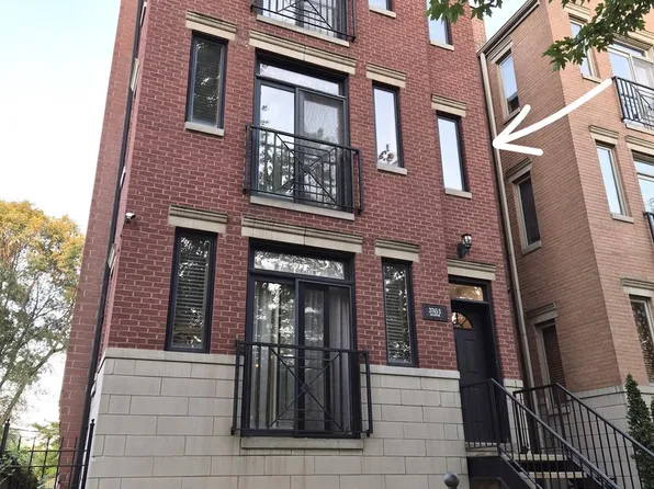 3745 S Michigan Ave #2, Chicago, IL 60653