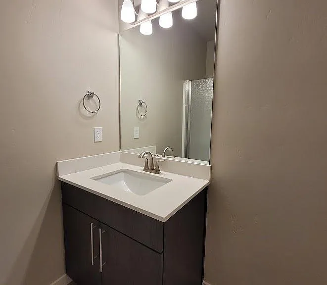 616 N 44th St #3 — Photo 16