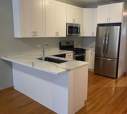 3rd image of 1342 N Cleaver St APT 1