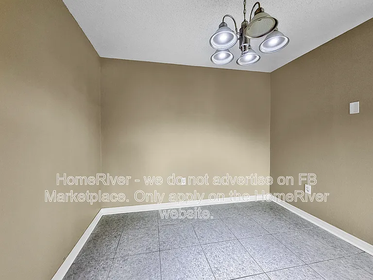 404 Hunter Cir — Photo 7