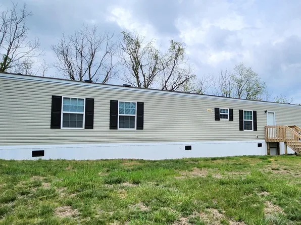 3848 Chestnut Ridge Rd, Pulaski, VA 24301