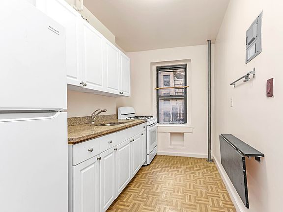 4th image of 582 Saint Nicholas Ave APT 312