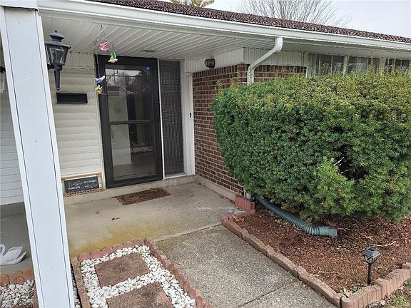 2nd image of 5619 Troy Villa Blvd
