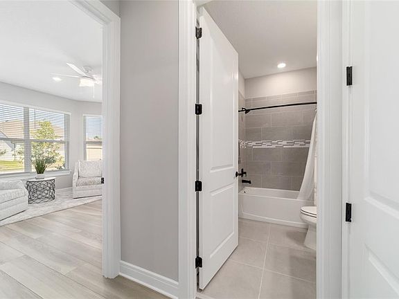 5th image of 5740 SW 90th Court Rd