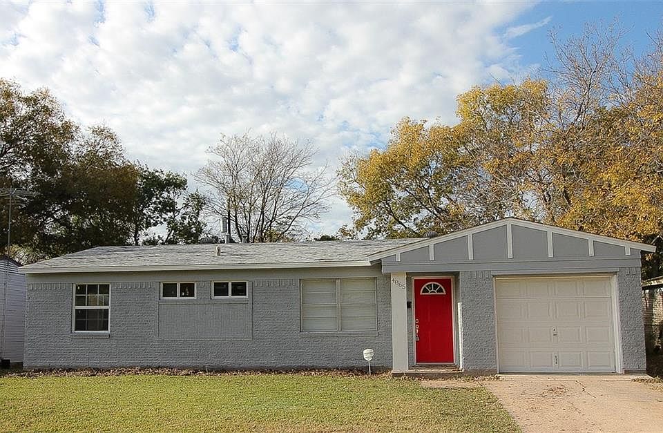 1st image of 4865 Salem Dr