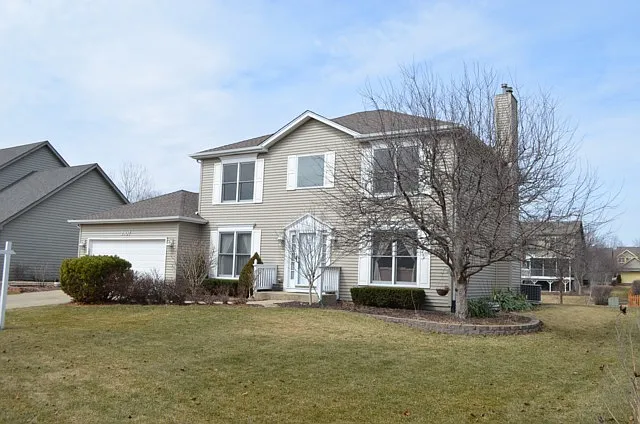 2107 High Meadow Rd photo 1
