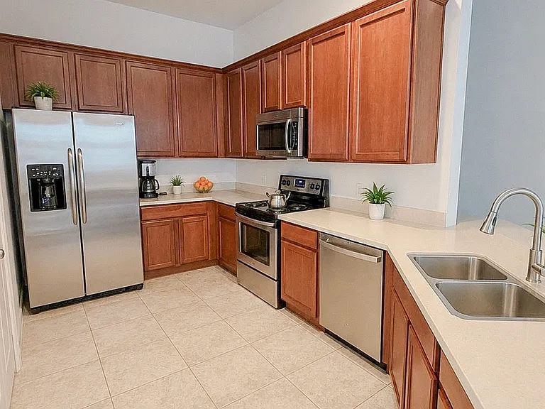 761 Ashworth Overlook Dr — Photo 4