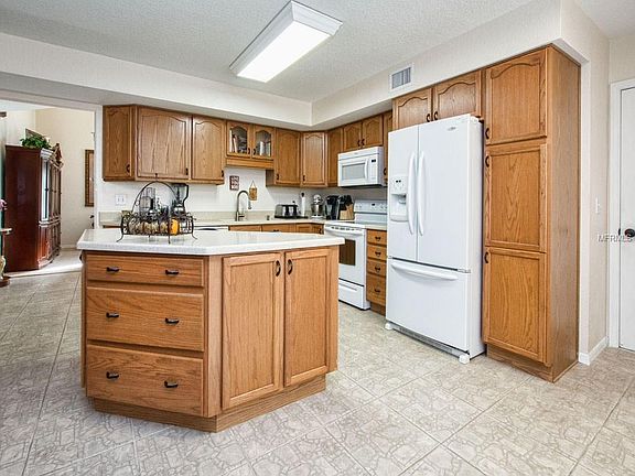 5th image of 3028 Little Cypress Cv