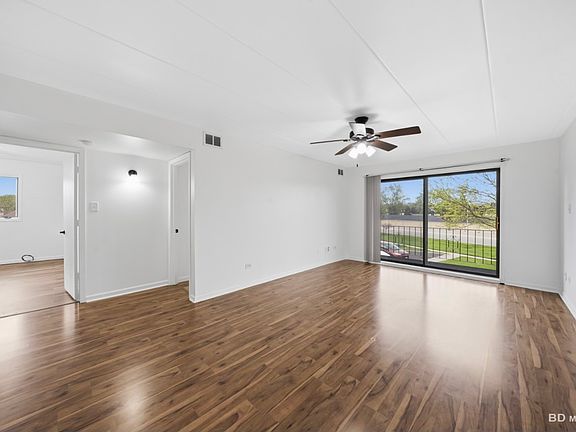 3rd image of 11045 S Theresa Cir APT 2B