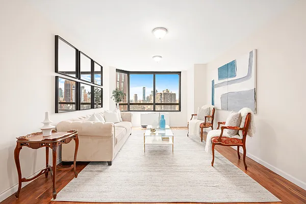 Sold by Douglas Elliman | media 18