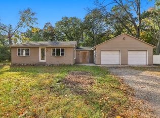 6522 Lindsey Rd, Delton, MI 49046
