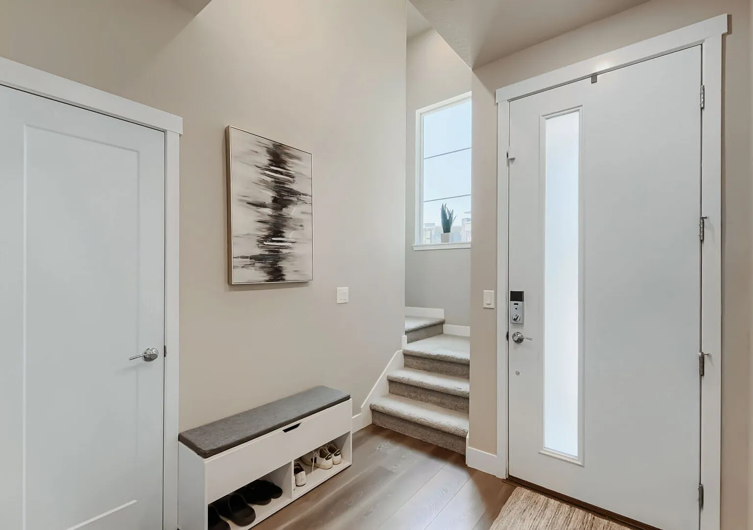 Modern Central Park Townhome with Rooftop Mountain Views — Photo 4